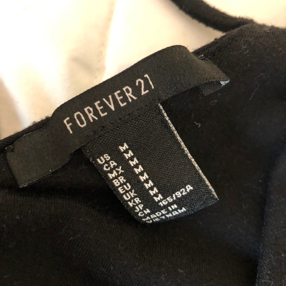 FOREVER 21 Black Long Sleeve Crop Top - Picture 3 of 3